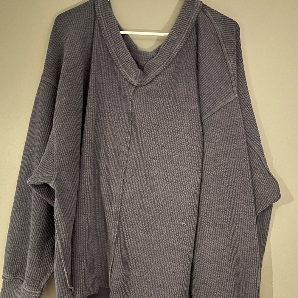 AERIE LIKE NEW Cozy Navy/Gray Knit Sweater